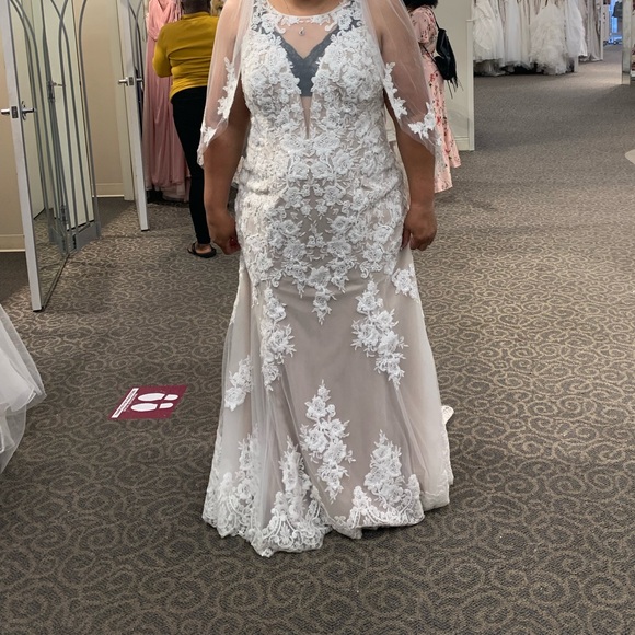 David's Bridal Dresses & Skirts - New with tag David’s Bridal wedding gown